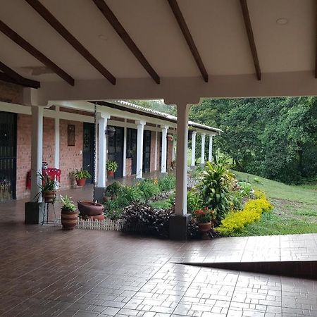 Parcela Villa Cristal Popayan Exteriör bild
