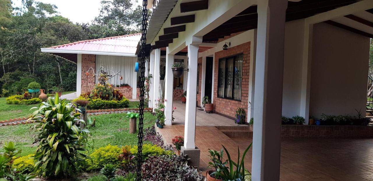 Parcela Villa Cristal Popayan Exteriör bild