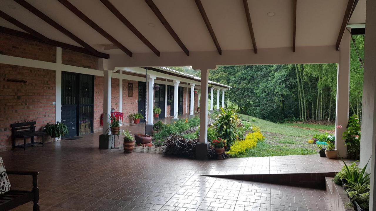 Parcela Villa Cristal Popayan Exteriör bild