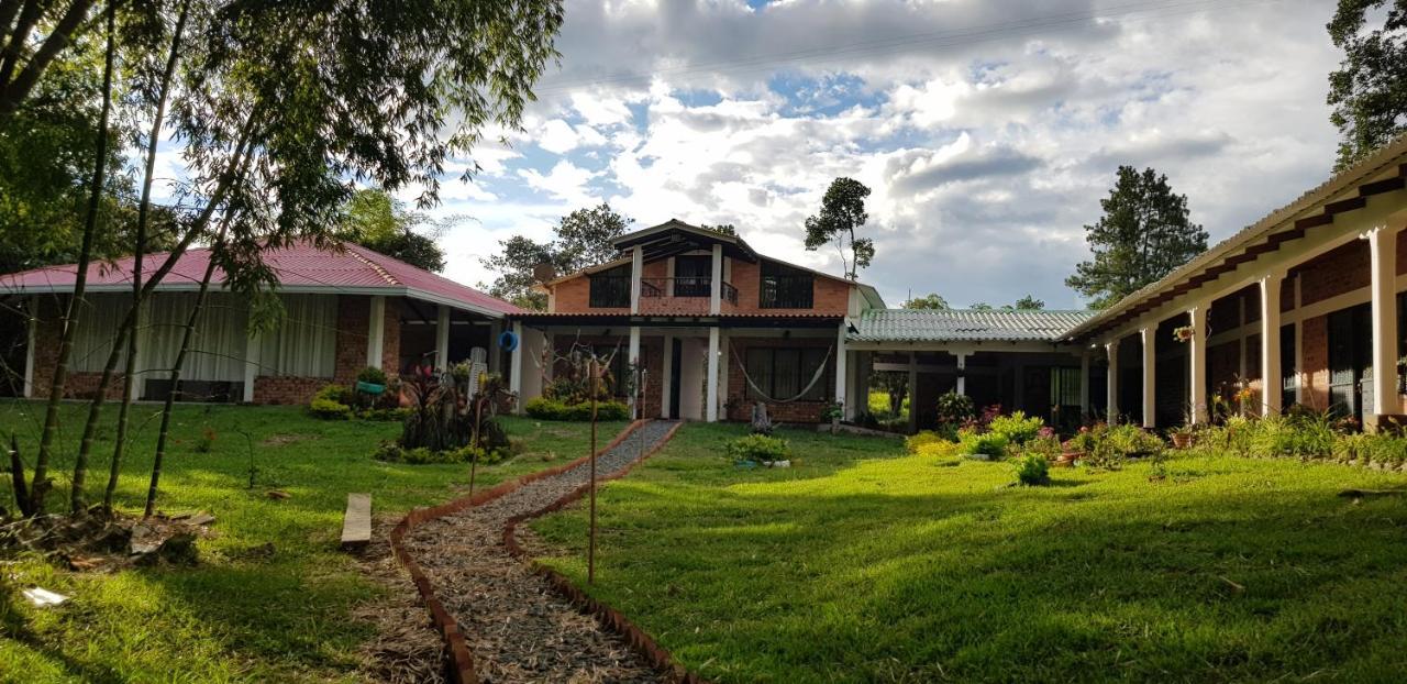 Parcela Villa Cristal Popayan Exteriör bild
